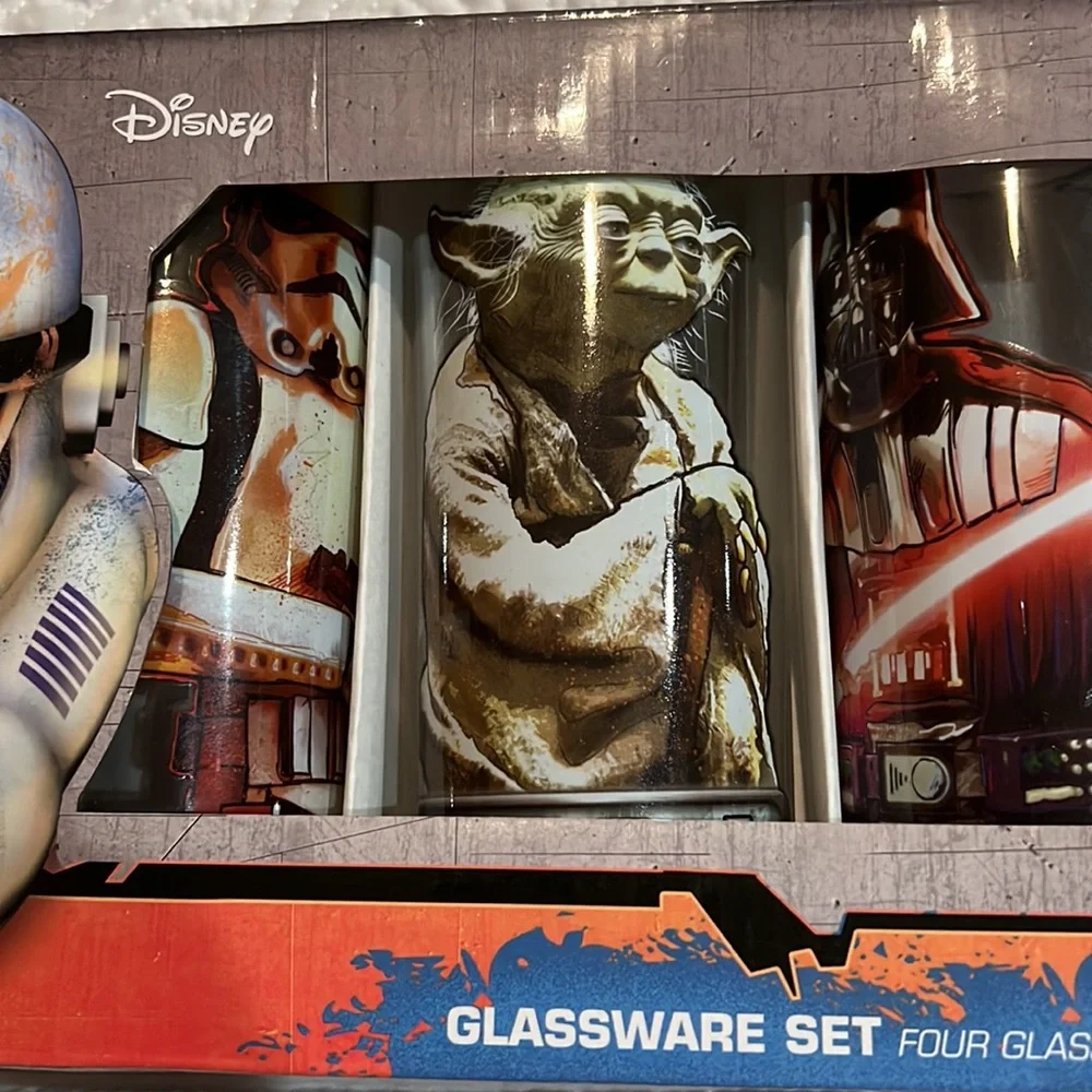 Star Wars glassware set, new in package‎